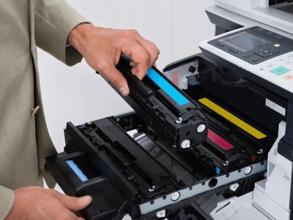 Kiểm tra hệ thống cấp mực của máy photo