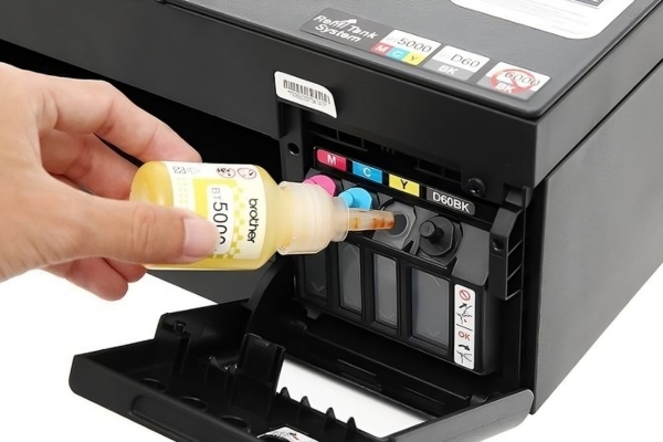 Đảm bảo đủ lượng mực sẽ giúp hạn chế lỗi gián đoạn trong quá trình in