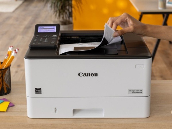 Giấy bị kẹt một phần hoặc hoàn toàn khi in bằng máy Canon LBP 246