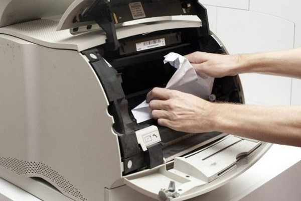 Giấy bị kẹt là dấu hiệu nhận biết Máy in Brother 2321D báo lỗi paper