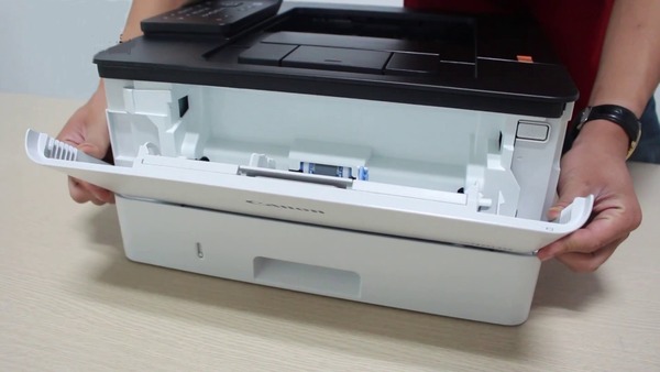 Máy Văn Phòng Bách Khoa không chỉ cung cấp máy in chất lượng, mà còn hỗ trợ sửa chữa tận nơi